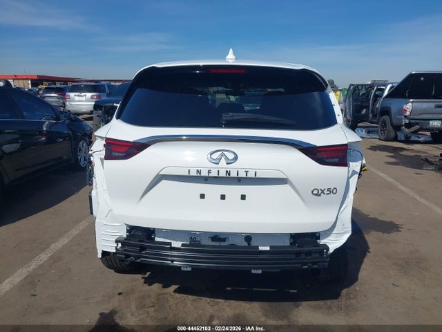 44452103 :رقم المزاد ، 3PCAJ5AAXNF107460 vin ، 2022 Infiniti Qx50 Pure مزاد بيع