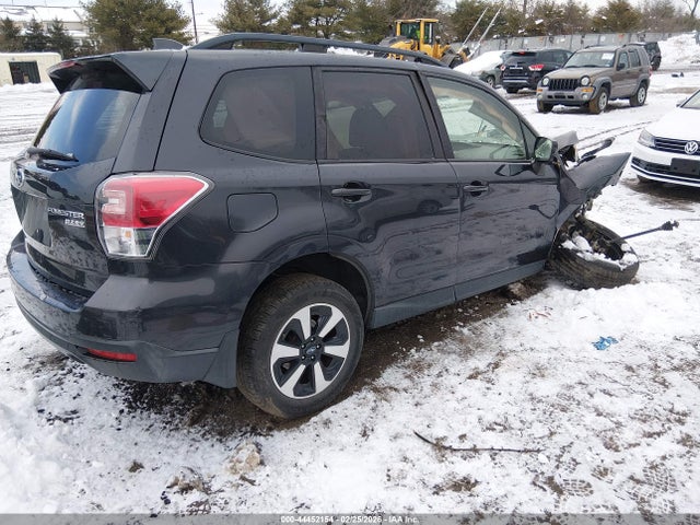 2017 SUBARU FORESTER JF2SJAEC3HH417707 Photo 3