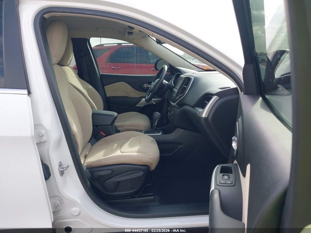 Продаж на аукціоні авто 2017 Jeep Cherokee Latitude Fwd, vin: 1C4PJLCS9HW595711, номер лоту: 44452165