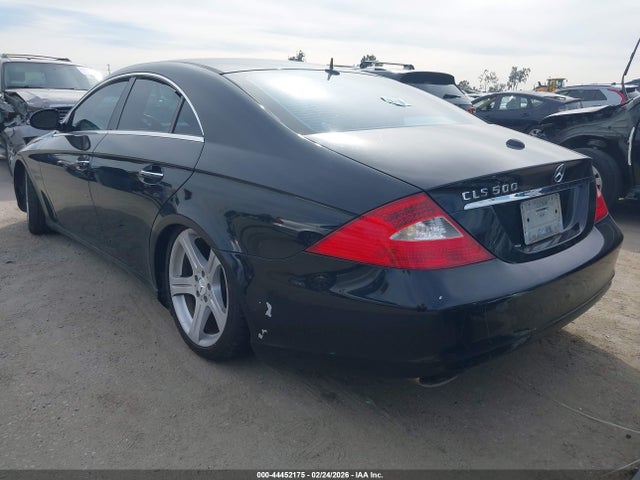 2006 MERCEDES-BENZ CLS 500 WDDDJ75X96A048621 Photo 2