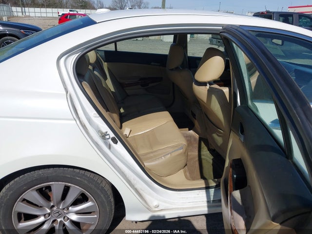 44452196 :رقم المزاد ، 1HGCP3F83CA035963 vin ، 2012 Honda Accord 3.5 Ex-l مزاد بيع