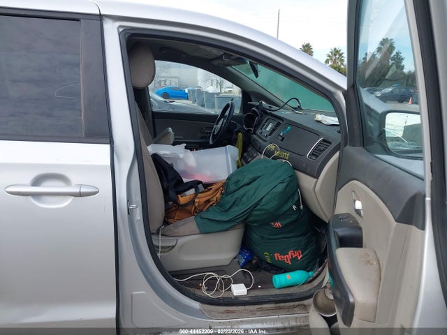 KIA SEDONA LX 2015 KNDMB5C18F6045965 Image 5