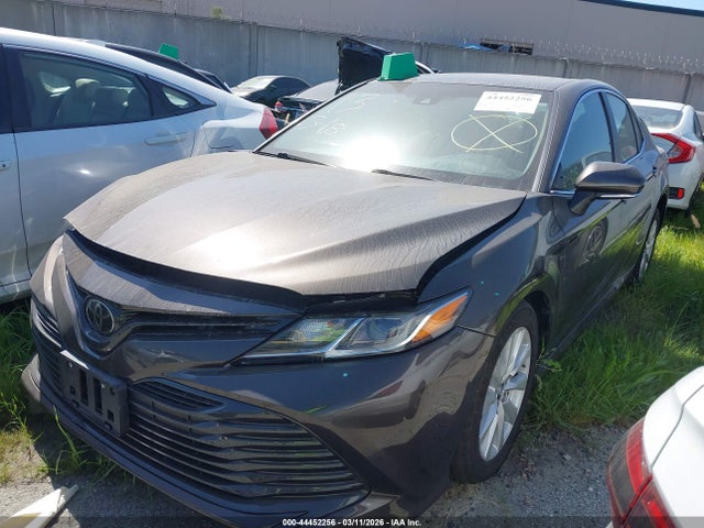 4T1B11HK3JU073631 Toyota CAMRY LE