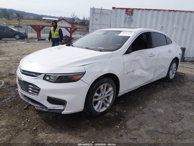 Chevrolet MALIBU LT 2018 1G1ZD5ST1JF148469 Image 2