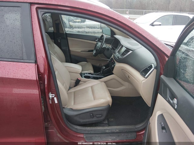 44452299 :رقم المزاد ، KM8J3CA47HU425942 vin ، 2017 Hyundai Tucson Se Plus مزاد بيع