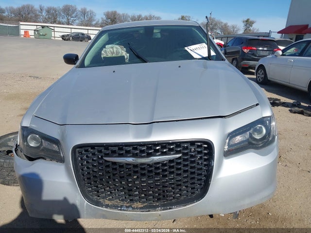 Aukcja sprzedaży 2019 Chrysler 300 Touring, vin: 2C3CCAAG8KH746043, numer aukcji: 44452312