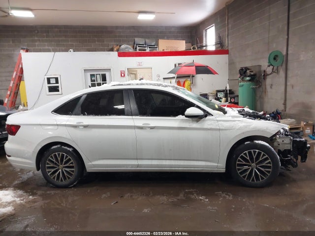 44452326 :رقم المزاد ، 3VWC57BU5MM101090 vin ، 2021 Volkswagen Jetta 1.4t R-line/1.4t S/1.4t Se مزاد بيع