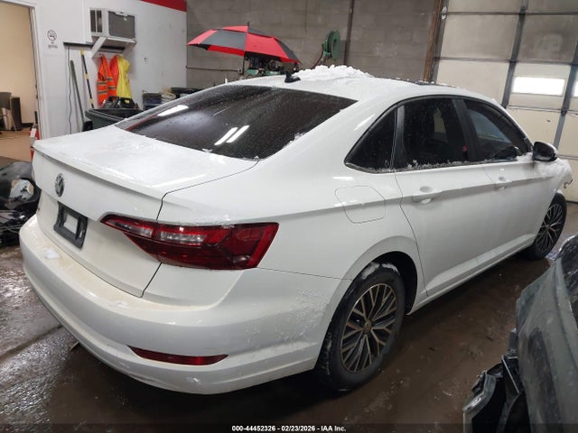 44452326 :رقم المزاد ، 3VWC57BU5MM101090 vin ، 2021 Volkswagen Jetta 1.4t R-line/1.4t S/1.4t Se مزاد بيع