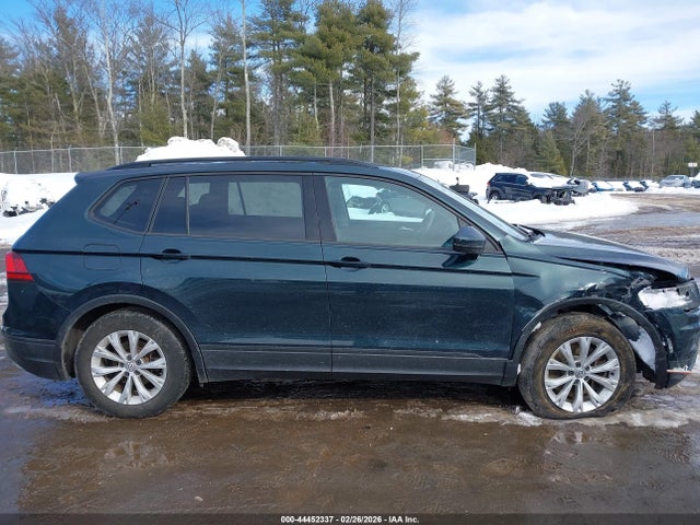 3VV0B7AX2KM016376 Volkswagen Tiguan 2.0t S