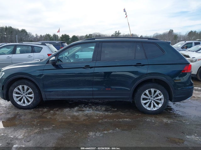 3VV0B7AX2KM016376 Volkswagen Tiguan 2.0t S