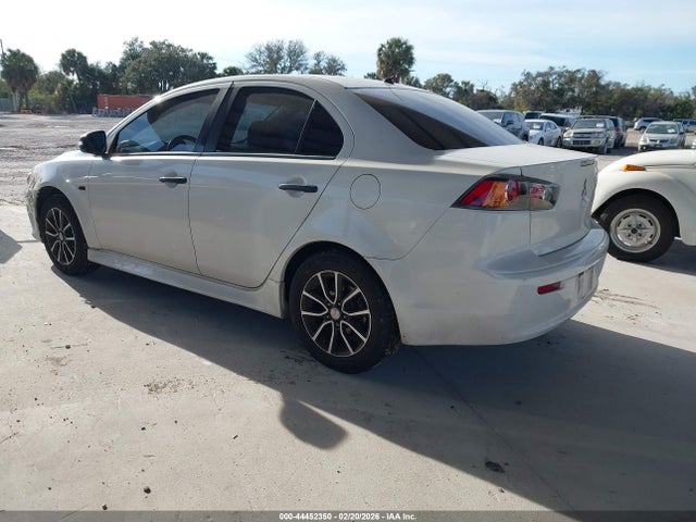 2017 MITSUBISHI LANCER JA32U2FUXHU002666 Photo 2
