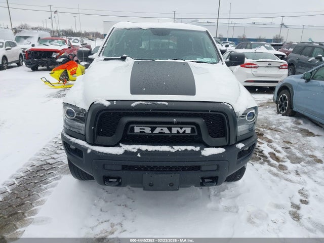 44452352 :رقم المزاد ، 1C6RR7GG0KS686581 vin ، 2019 Ram 1500 Classic Warlock  4x4 6'4 Box مزاد بيع