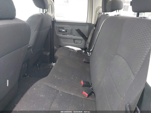 44452352 :رقم المزاد ، 1C6RR7GG0KS686581 vin ، 2019 Ram 1500 Classic Warlock  4x4 6'4 Box مزاد بيع