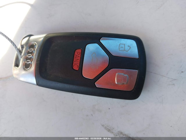 WAUGMAF45HN060841 Audi A4 2.0t Ultra Premium