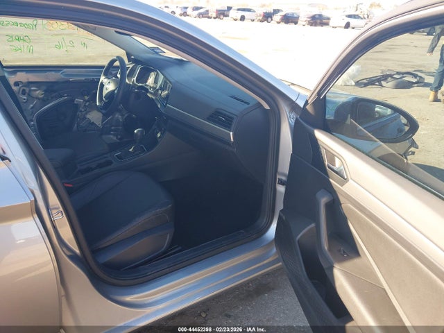 Продаж на аукціоні авто 2020 Volkswagen Jetta 1.4t R-line/1.4t S/1.4t Se, vin: 3VWCB7BU3LM055153, номер лоту: 44452398