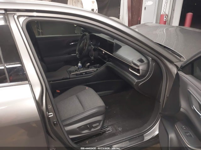 Toyota Crown Xle 2023 JTDAAAAF1P3004626 Image 5