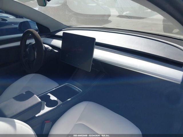 2023 TESLA MODEL 3 5YJ3E1EA0PF490084 Photo 4
