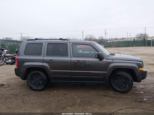 1C4NJPBB2HD203437 Jeep Patriot Sport Fwd