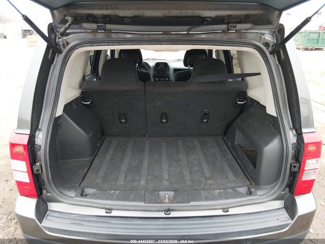 1C4NJPBB2HD203437 Jeep Patriot Sport Fwd