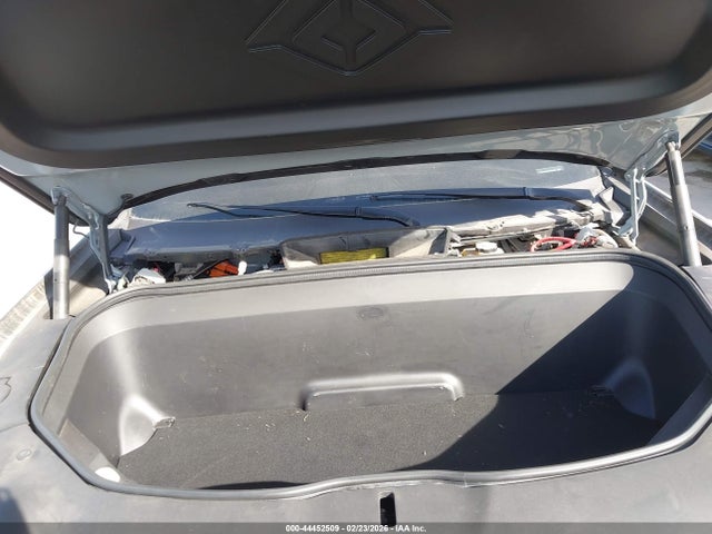 2023 RIVIAN R1S 7PDSGABA0PN019590 Photo 9