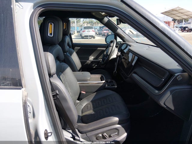 2023 RIVIAN R1S 7PDSGABA0PN019590 Photo 4