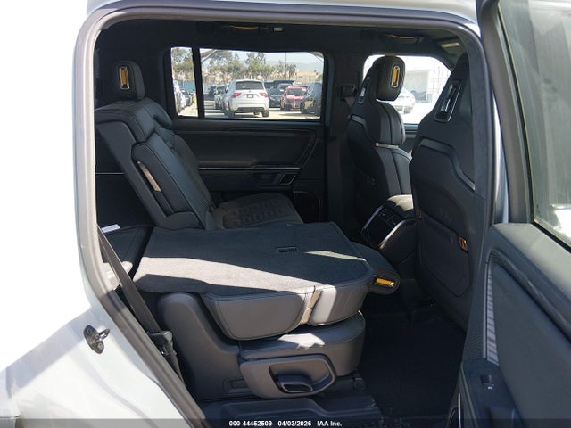 2023 RIVIAN R1S 7PDSGABA0PN019590 Photo 7