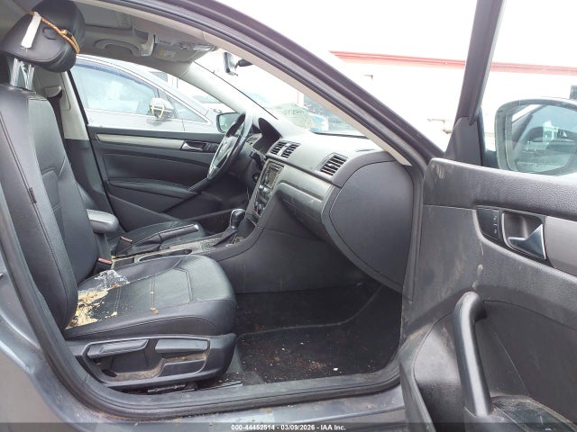 Продаж на аукціоні авто 2015 Volkswagen Passat 2.0l Tdi Se, vin: 1VWBV7A33FC046275, номер лоту: 44452514