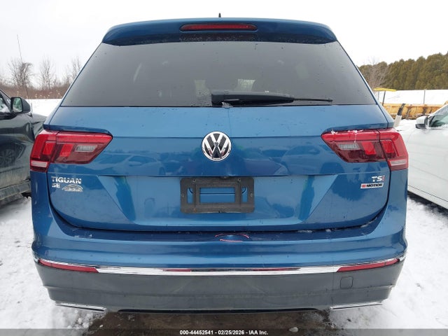 2018 Volkswagen Tiguan 2.0t Se/2.0t Sel მანქანა იყიდება აუქციონზე, vin: 3VV2B7AX4JM016158, აუქციონის ნომერი: 44452541