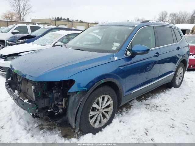 2018 Volkswagen Tiguan 2.0t Se/2.0t Sel მანქანა იყიდება აუქციონზე, vin: 3VV2B7AX4JM016158, აუქციონის ნომერი: 44452541