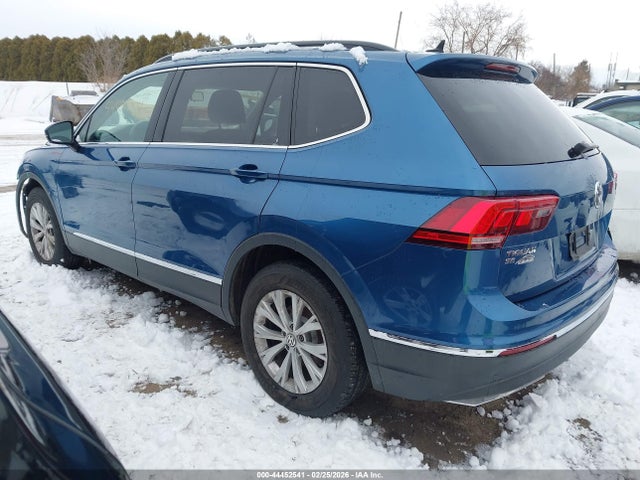 2018 Volkswagen Tiguan 2.0t Se/2.0t Sel მანქანა იყიდება აუქციონზე, vin: 3VV2B7AX4JM016158, აუქციონის ნომერი: 44452541