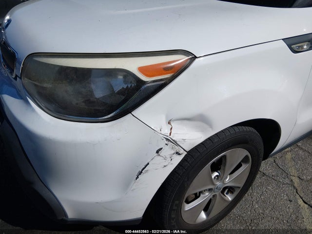 2014 KIA SOUL KNDJN2A20E7074101 Photo 5