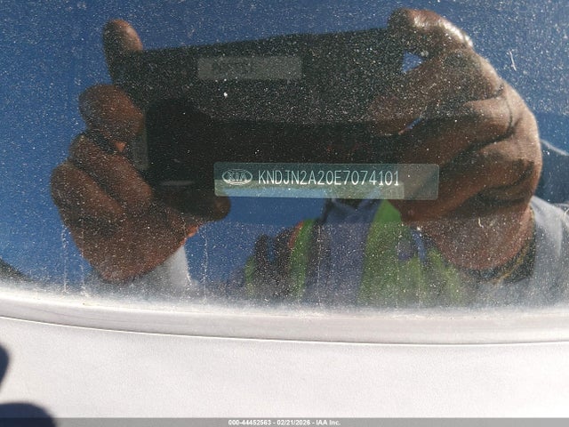 2014 KIA SOUL KNDJN2A20E7074101 Photo 8