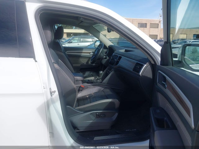 Aukcja sprzedaży 2021 Volkswagen Atlas 3.6l V6 Sel Premium, vin: 1V2TR2CA0MC571591, numer aukcji: 44452681