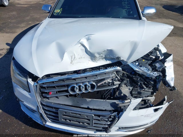 2013 AUDI S8 WAUD2AFD1DN031887 Photo 9