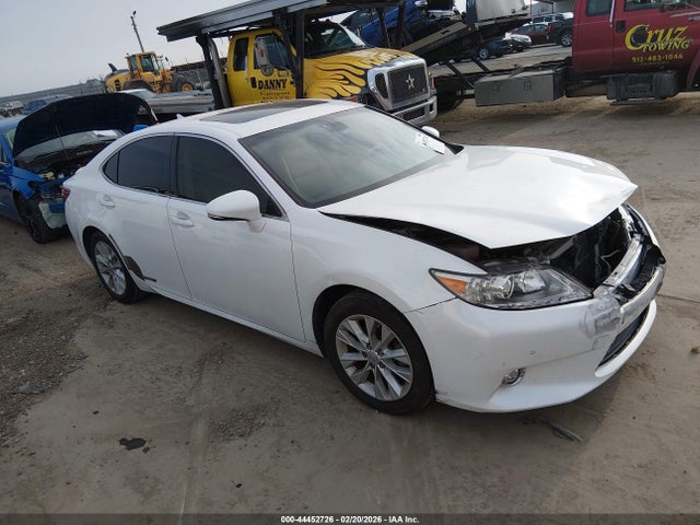 44452726 :رقم المزاد ، JTHBW1GG2E2074174 vin ، 2014 Lexus Es 300h مزاد بيع
