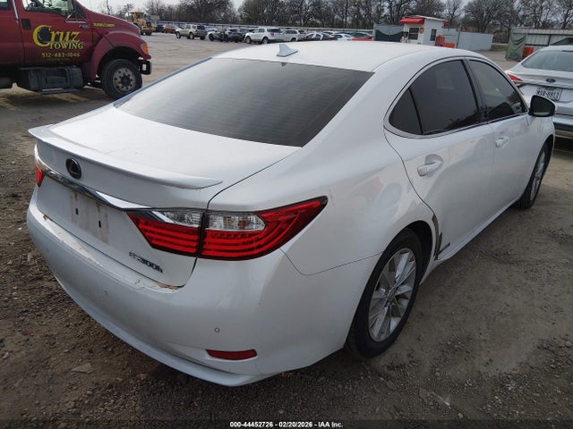 44452726 :رقم المزاد ، JTHBW1GG2E2074174 vin ، 2014 Lexus Es 300h مزاد بيع
