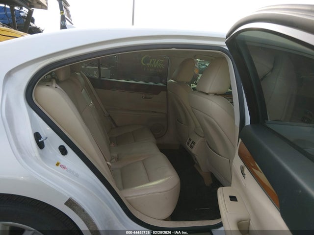 44452726 :رقم المزاد ، JTHBW1GG2E2074174 vin ، 2014 Lexus Es 300h مزاد بيع