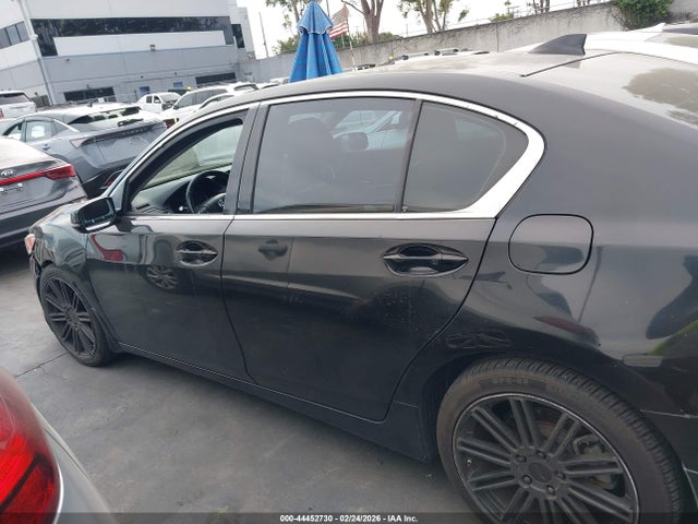 JH4KC1F53GC001613 Acura Rlx Technology Package