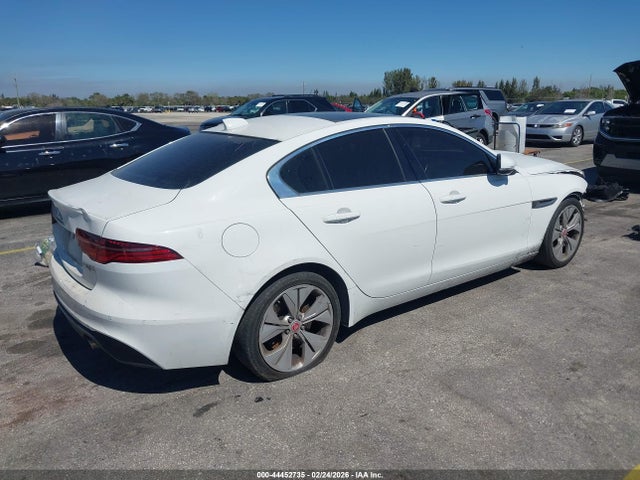 2020 JAGUAR XE SAJAE4FX2LCP64499 Photo 3