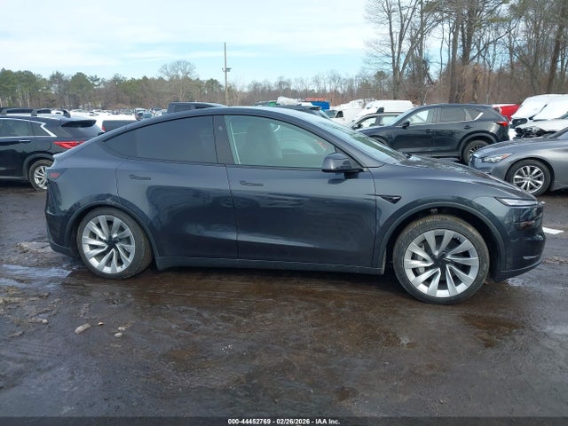 7SAYGDEE1TF553601 Tesla Model Y Long Range Launch Series/premium All-wheel Drive