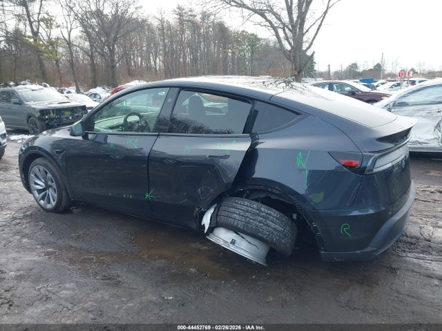 7SAYGDEE1TF553601 Tesla Model Y Long Range Launch Series/premium All-wheel Drive
