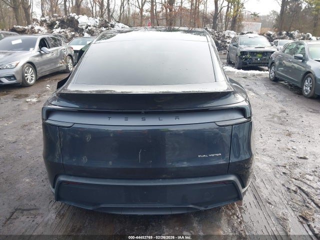 7SAYGDEE1TF553601 Tesla Model Y Long Range Launch Series/premium All-wheel Drive