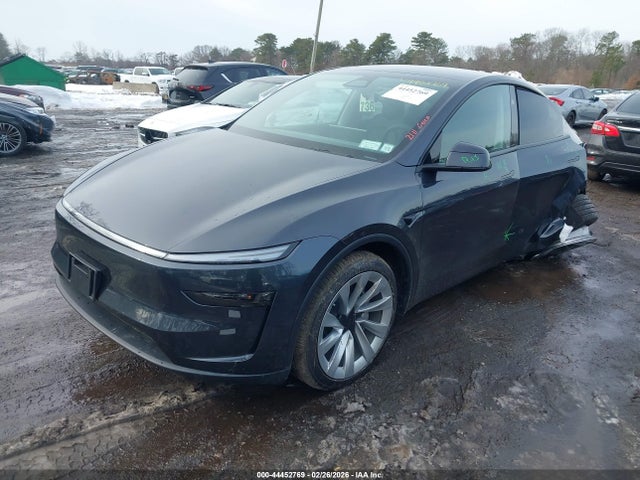 2026 TESLA MODEL Y 7SAYGDEE1TF553601 Photo 1