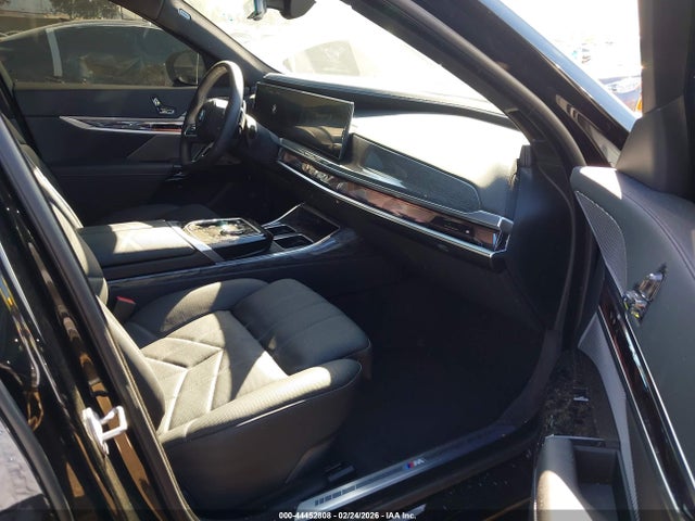 Продажа на аукционе авто 2025 Bmw 740i, vin: WBA23EH03SCV51104, номер лота: 44452808