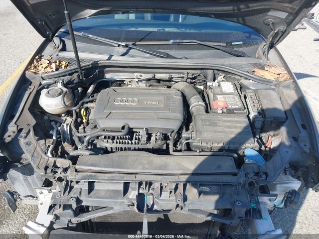 2019 AUDI A3 WAUBEGFF3KA096196 Photo 9