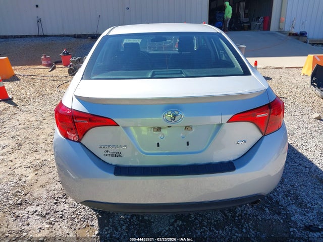 Toyota COROLLA SE 2018 5YFBURHEXJP838030 Image 17