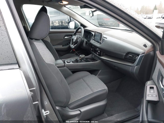 5N1BT3BB4NC688313 Nissan Rogue Sv Intelligent Awd