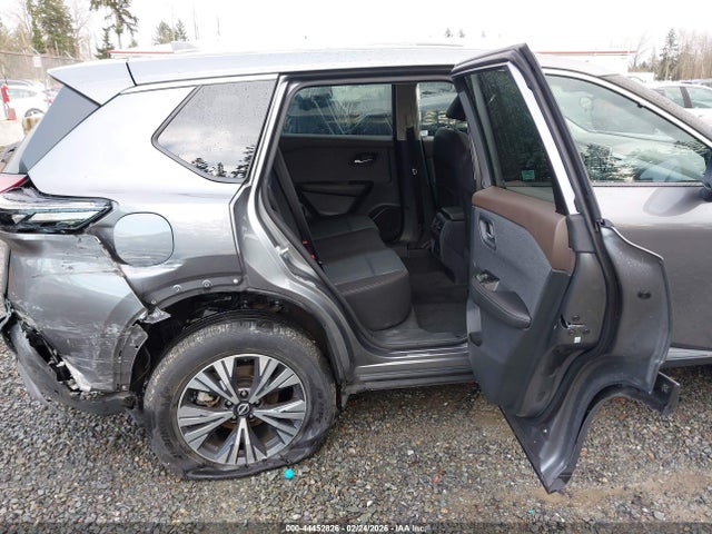 5N1BT3BB4NC688313 Nissan Rogue Sv Intelligent Awd