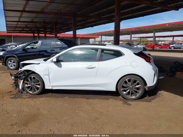 KMHTG6AF8KU003542 Hyundai Veloster 2.0 Premium