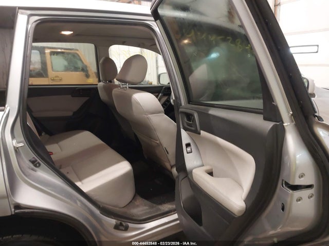 44452848 :رقم المزاد ، JF2SJADC2FH500558 vin ، 2015 Subaru Forester 2.5i Premium مزاد بيع